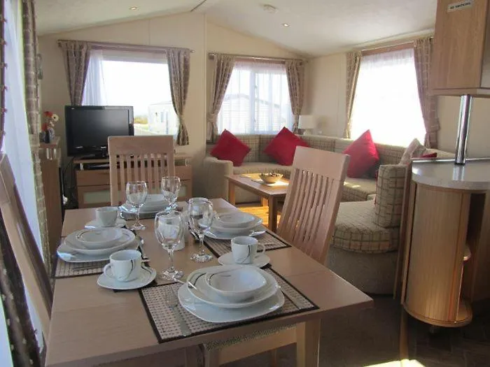 假日公园 法利 Caravan, Wildflower Meadow, Primrose Valley酒店